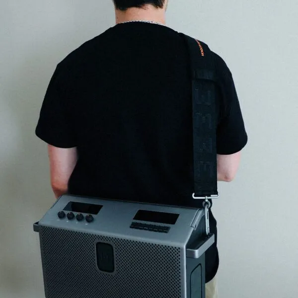 mondo-speaker-strap-carry-portable-bluetooth-black-metal-metallic-2-600x600